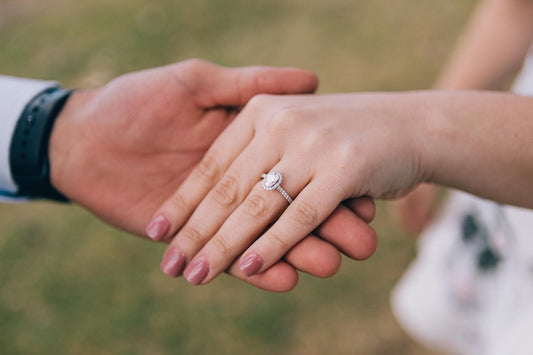 HOW TO KEEP YOUR DIAMOND SHINING THIS SUMMER