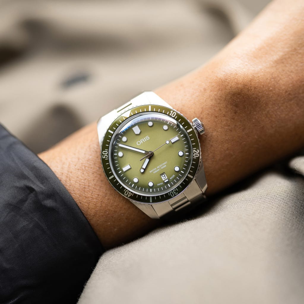 Oris Divers Sixty‑Five Date Automatic Watch 01 733 7707 4057-07 8 20 18