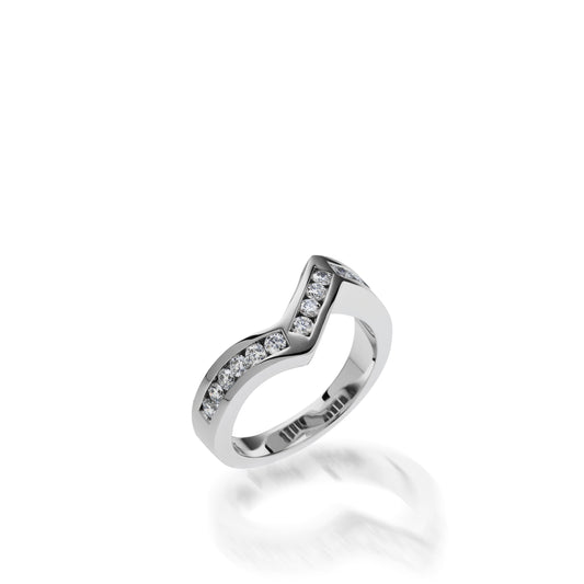 Intrigue Round Brilliant Diamond Wedding Band