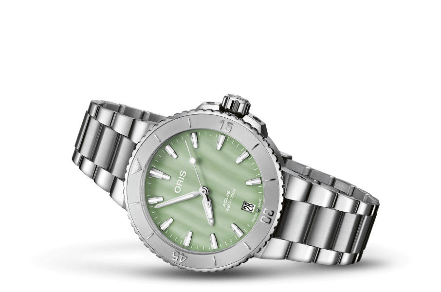 oris-watch-aquis-date-01-733-7770-4157-07-8-18-05p