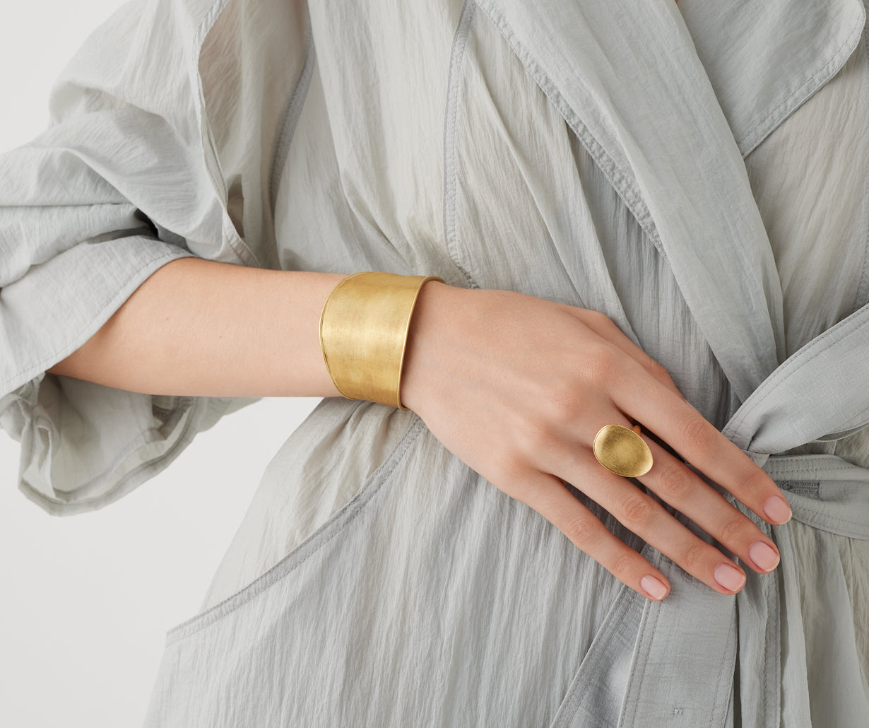 yellow-gold-cocktail-ring