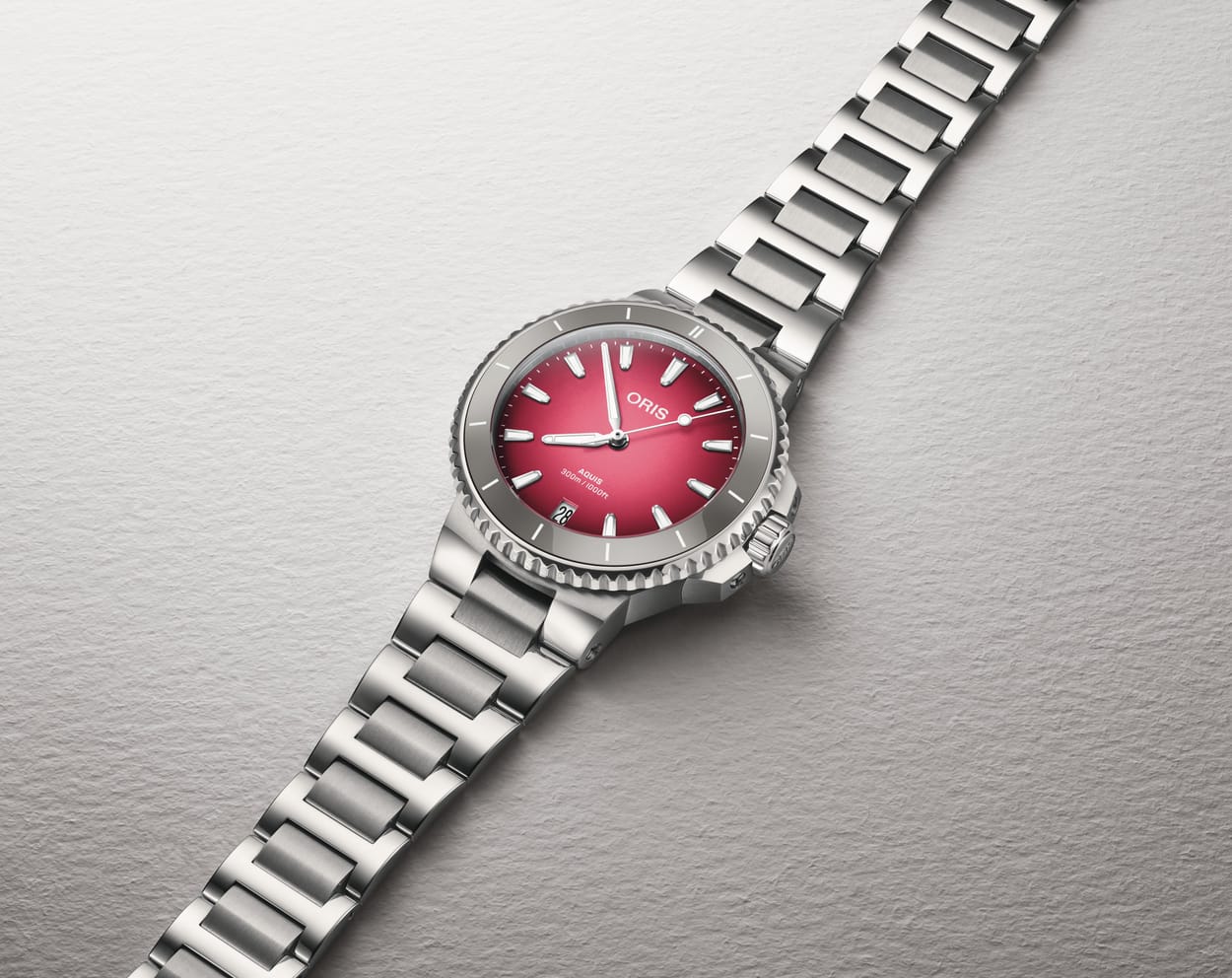 Oris Aquis Date Taste of Summer Automatic Watch 01 733 7792 4158-07 8 19 05P