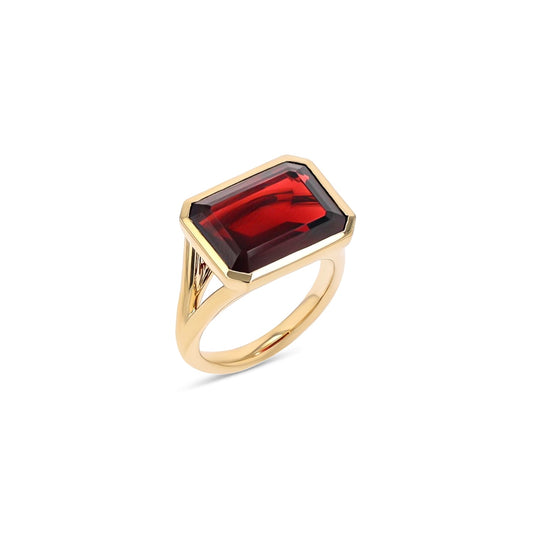 The Joni 14k Gold Emerald Cut Ring - Garnet