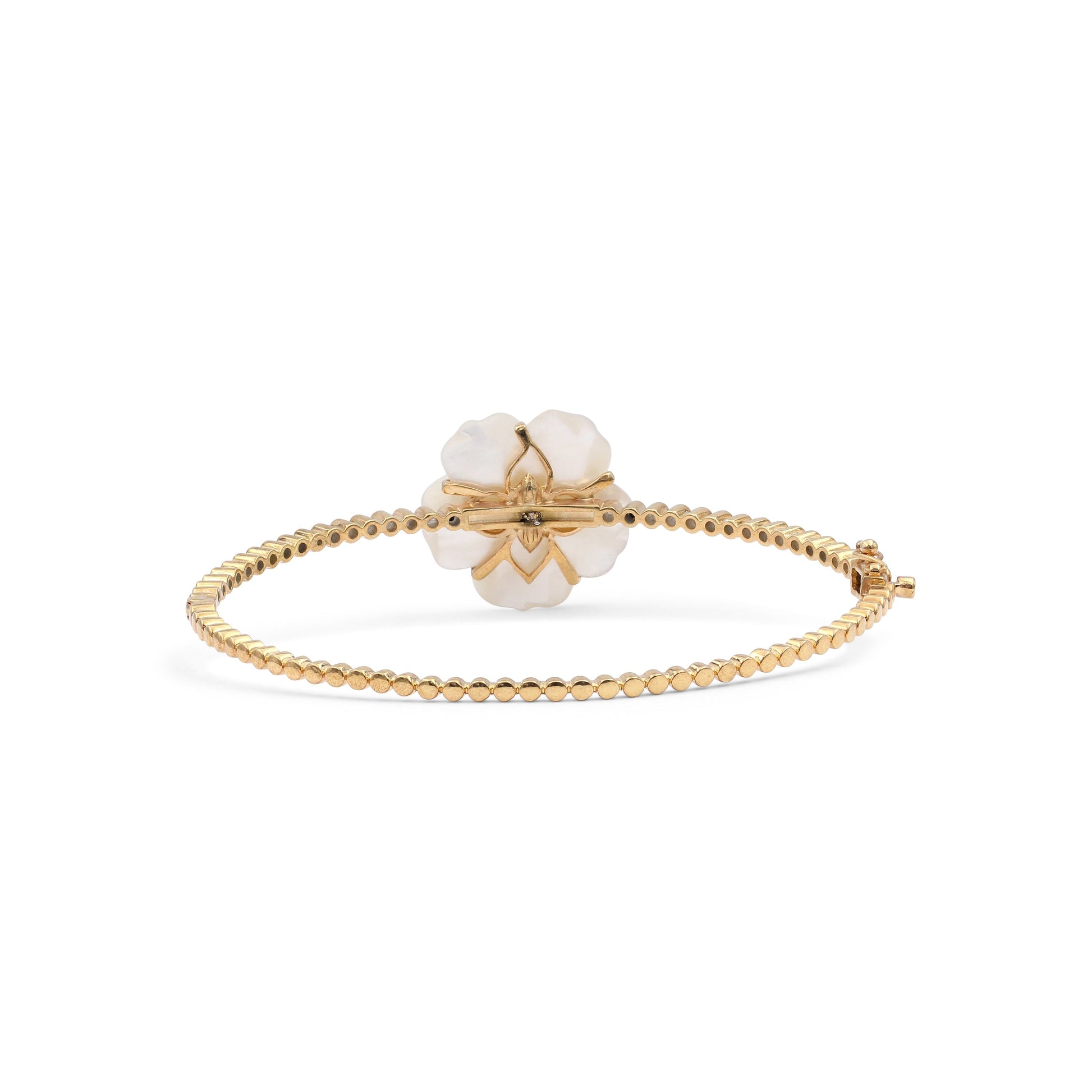 colorbloom-22mm-white-mother-of-pearl-flower-and-white-diamond-0-45ct-bangle-in-18k-gold