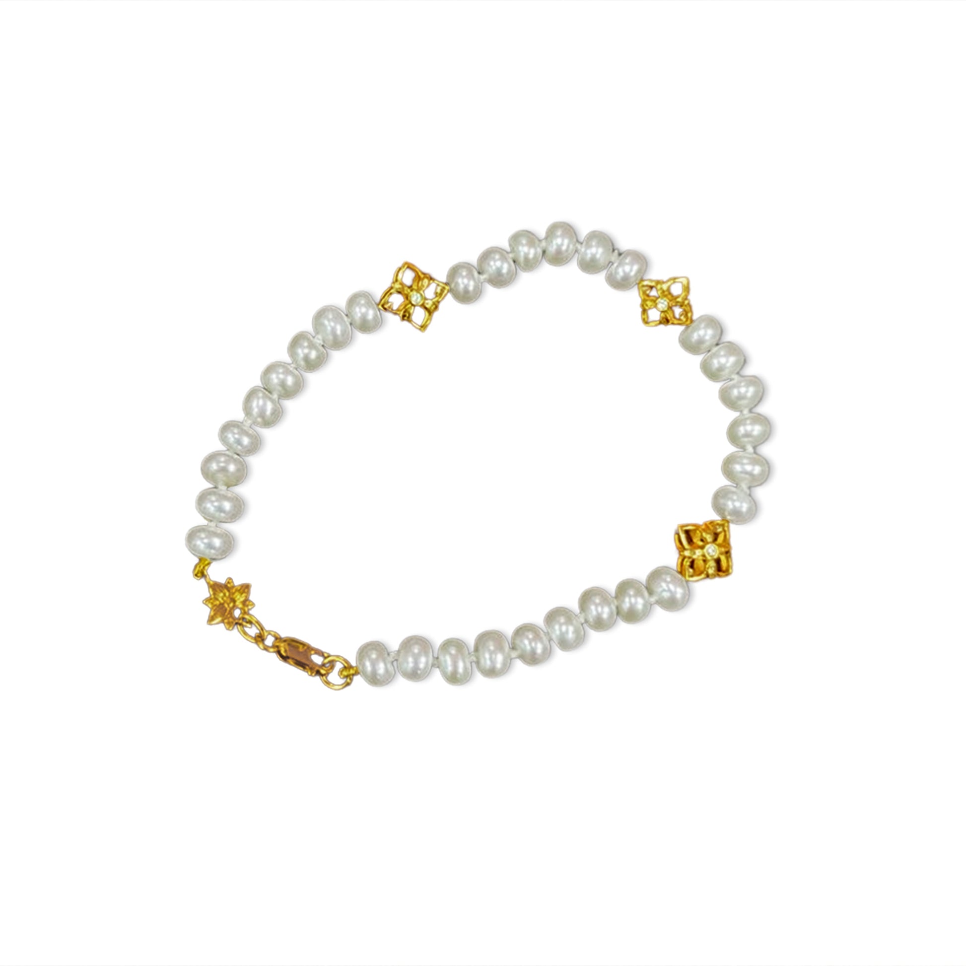pearlicious-4mm-white-pearl-and-white-diamond-0-10ct-bracelet-in-18k-gold