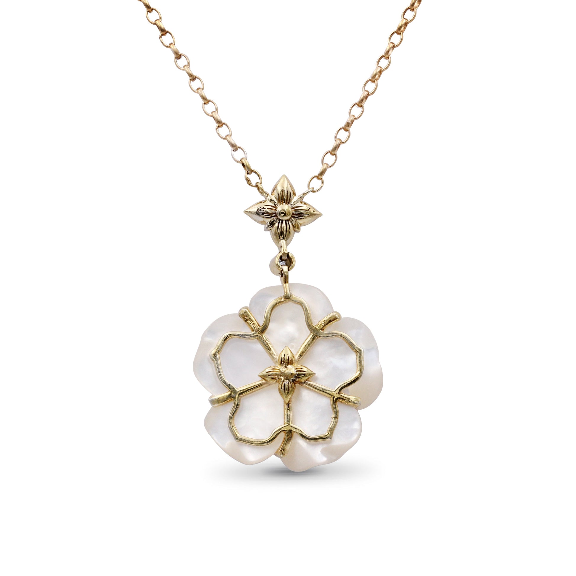 colorbloom-22mm-white-mother-of-pearl-and-white-diamond-0-18ct-pendant-in-18k-gold
