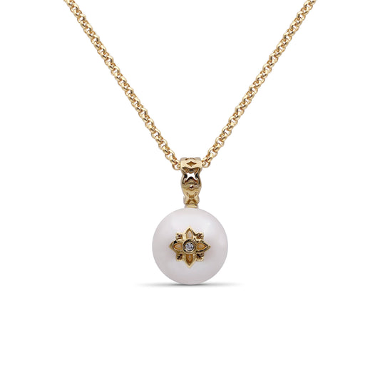 pearlicious-10mm-white-pearl-and-white-diamond-pendant-in-18k-gold
