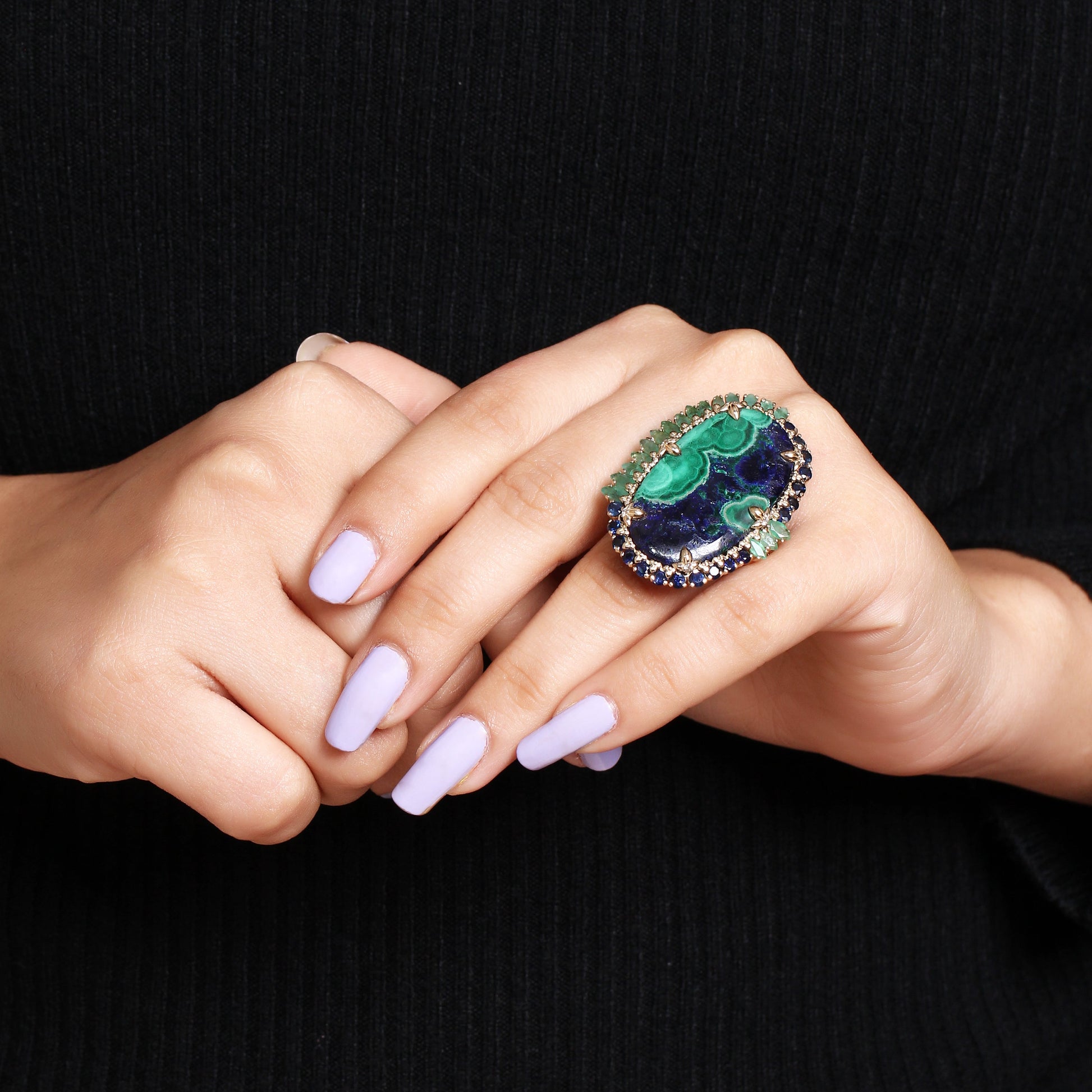 luxury-azurite-malachite-24-8ct-emerald-1-95ct-blue-sapphire-1-45ct-and-diamond-0-15ct-ring-in-18k-gold
