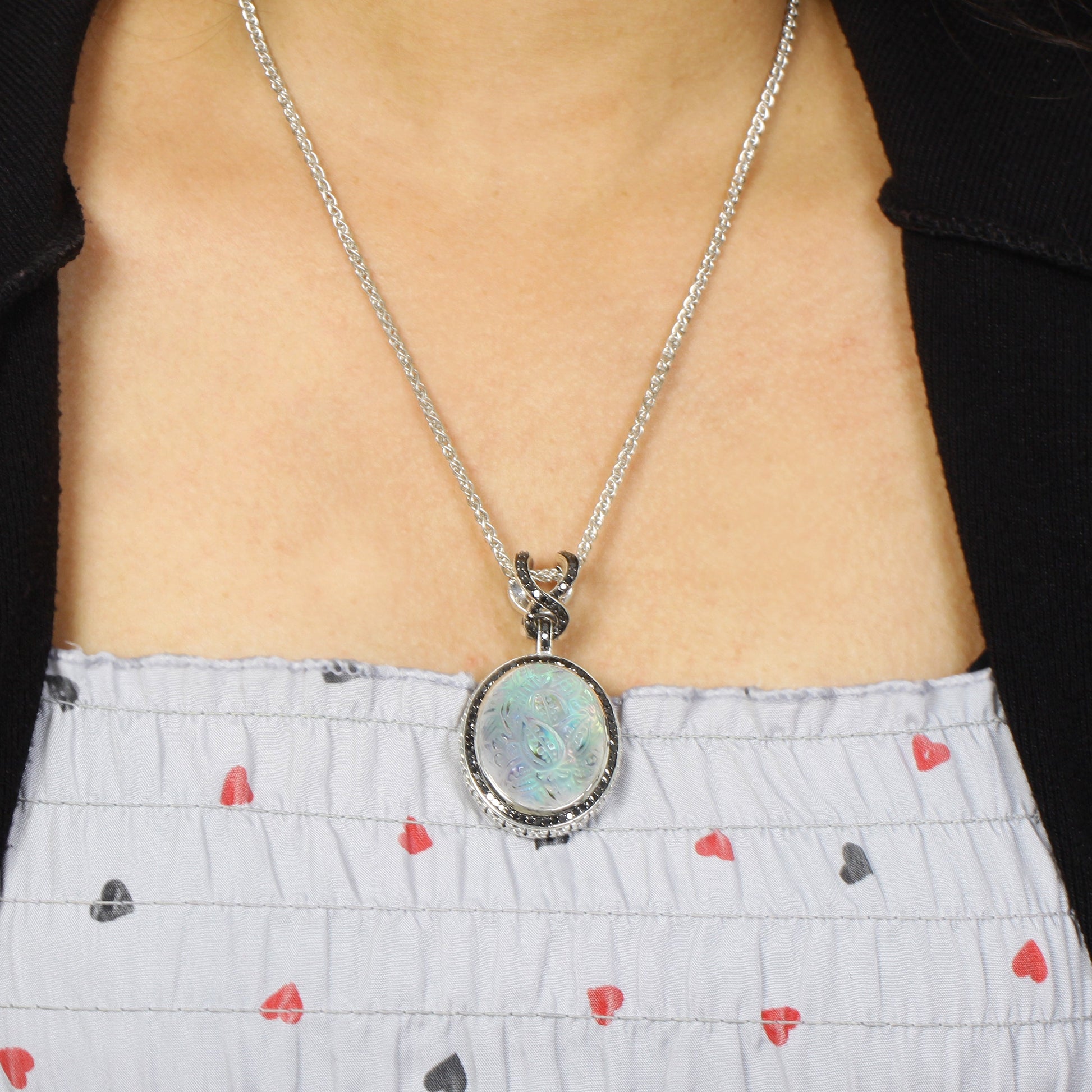 carventurous-hand-carved-natural-quartz-abalone-and-black-diamond-1-09ct-pendant-in-sterling-silver