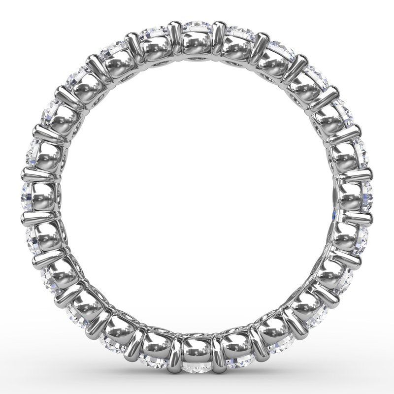 fana-chunky-shared-prong-eternity-band-w6113
