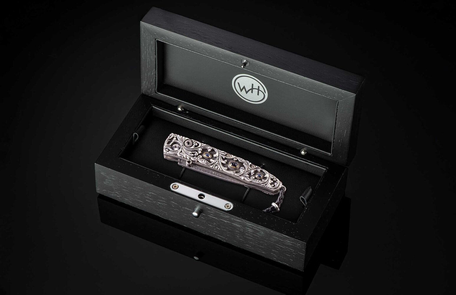 William Henry Hand-carved sterling silver pocketknife, with inset sapphires and 'wave' damascus blade B10 RADIANT