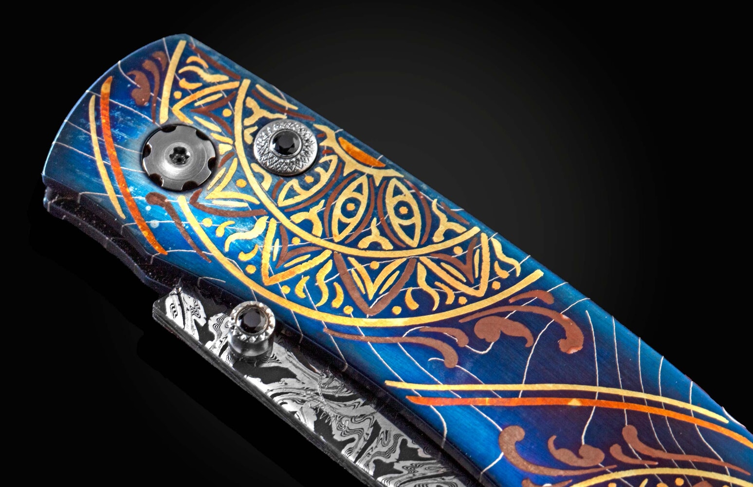 William Henry Hand-engraved pocketknife with gold and copper inlays and damascus blade B12 BLUE MANDALA