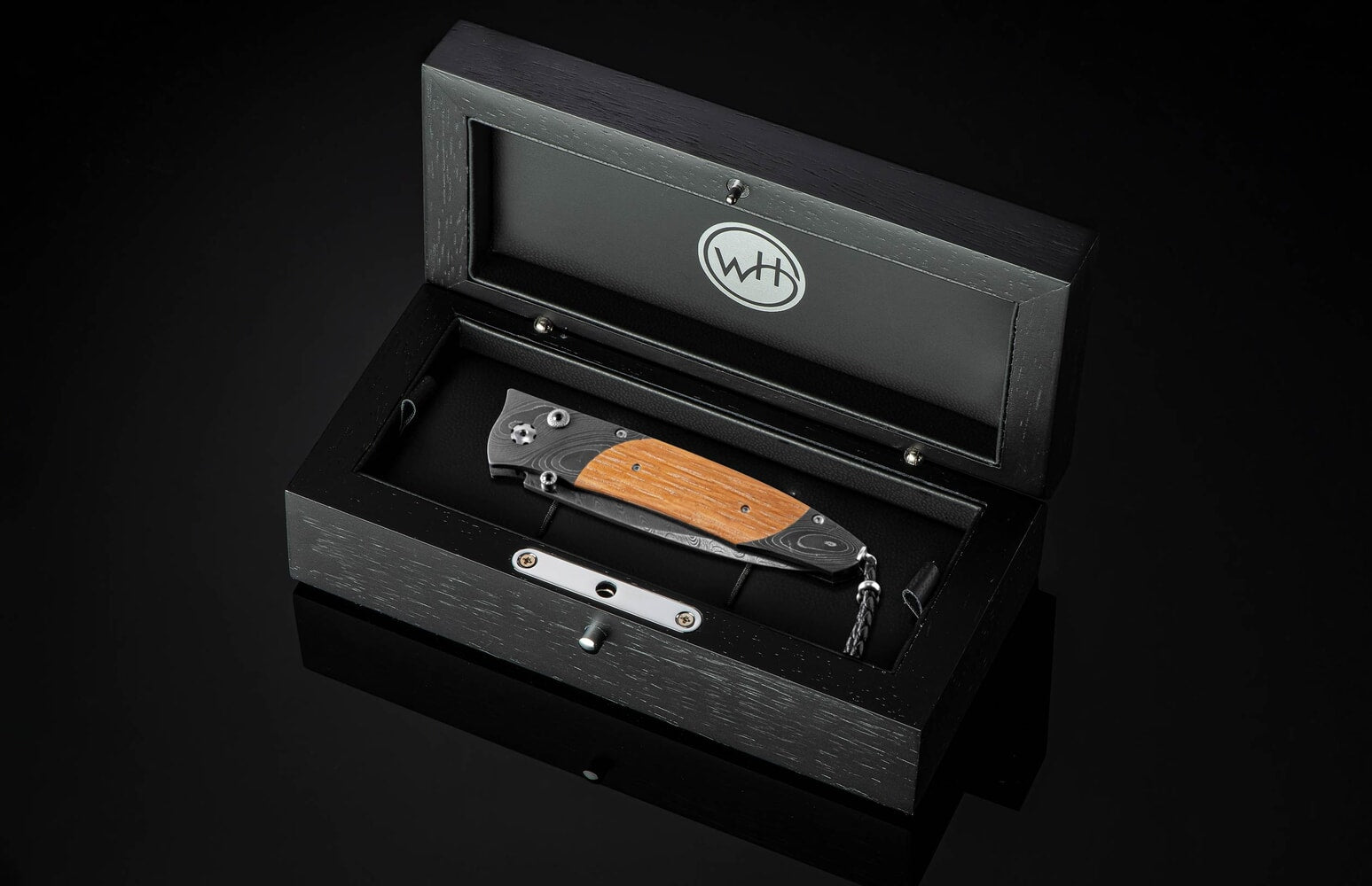 William Henry Pocketknife featuring barrel wood from Pappy Van Winkle Bourbon B30 PAPPY RESERVE