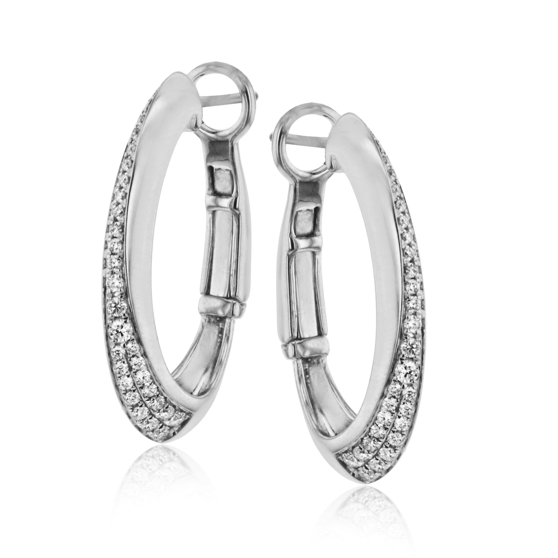 clio-hoop-earrings-in-18k-gold-with-diamonds LE4402