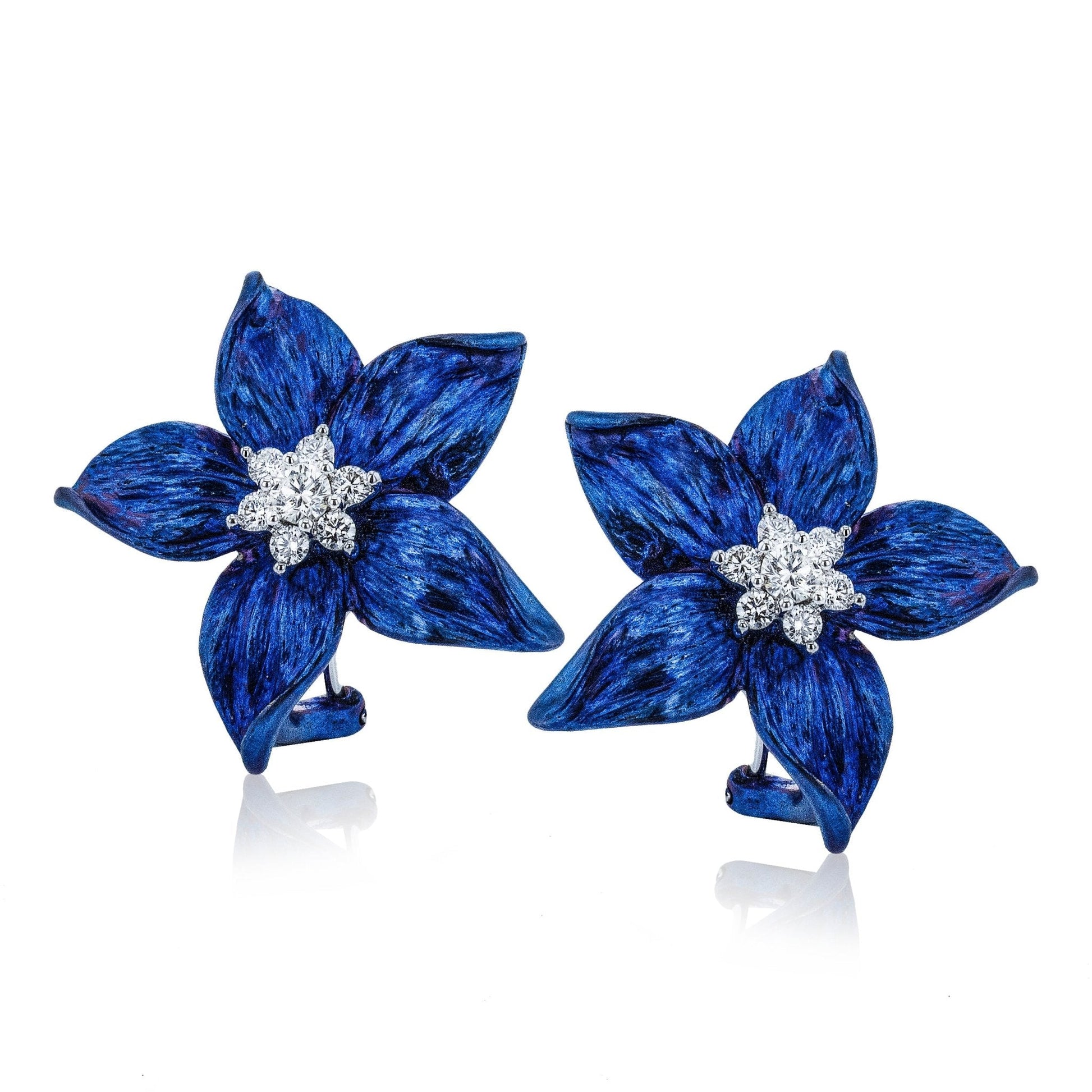 flower-earrings-in-18k-gold-with-diamonds LE4725