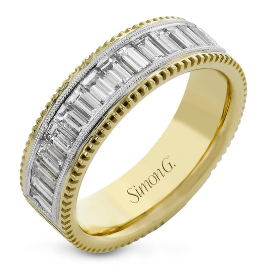 Fashion Ring in 18k Gold With Diamonds