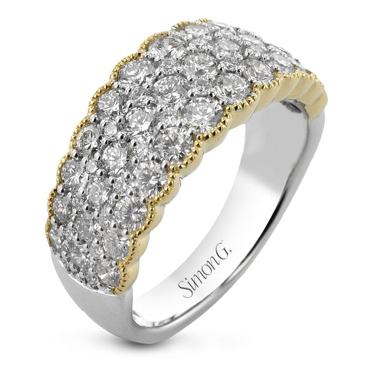Fashion Ring In 18k Gold With Diamonds