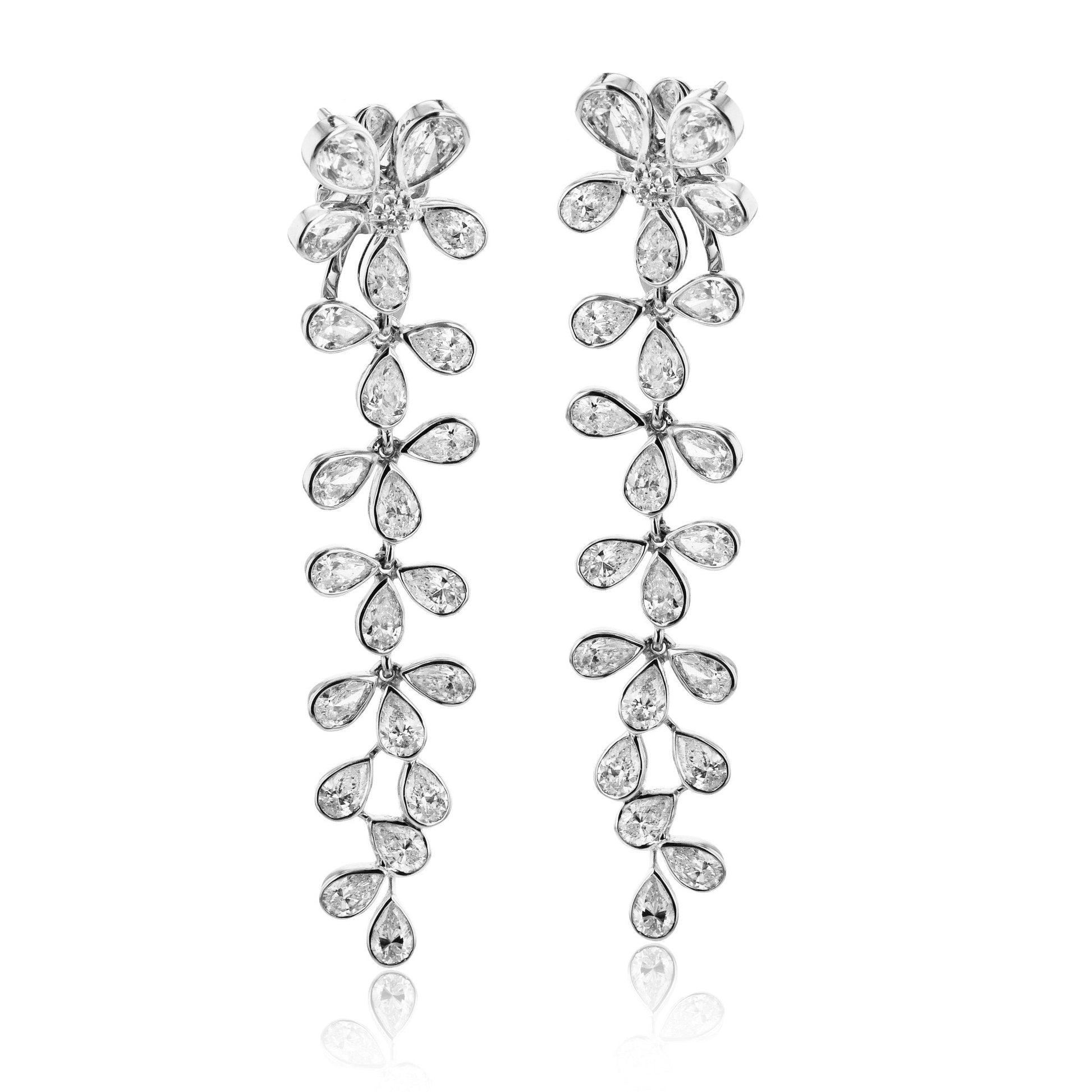 flower-drop-earrings-in-18k-gold-with-diamonds LE4813