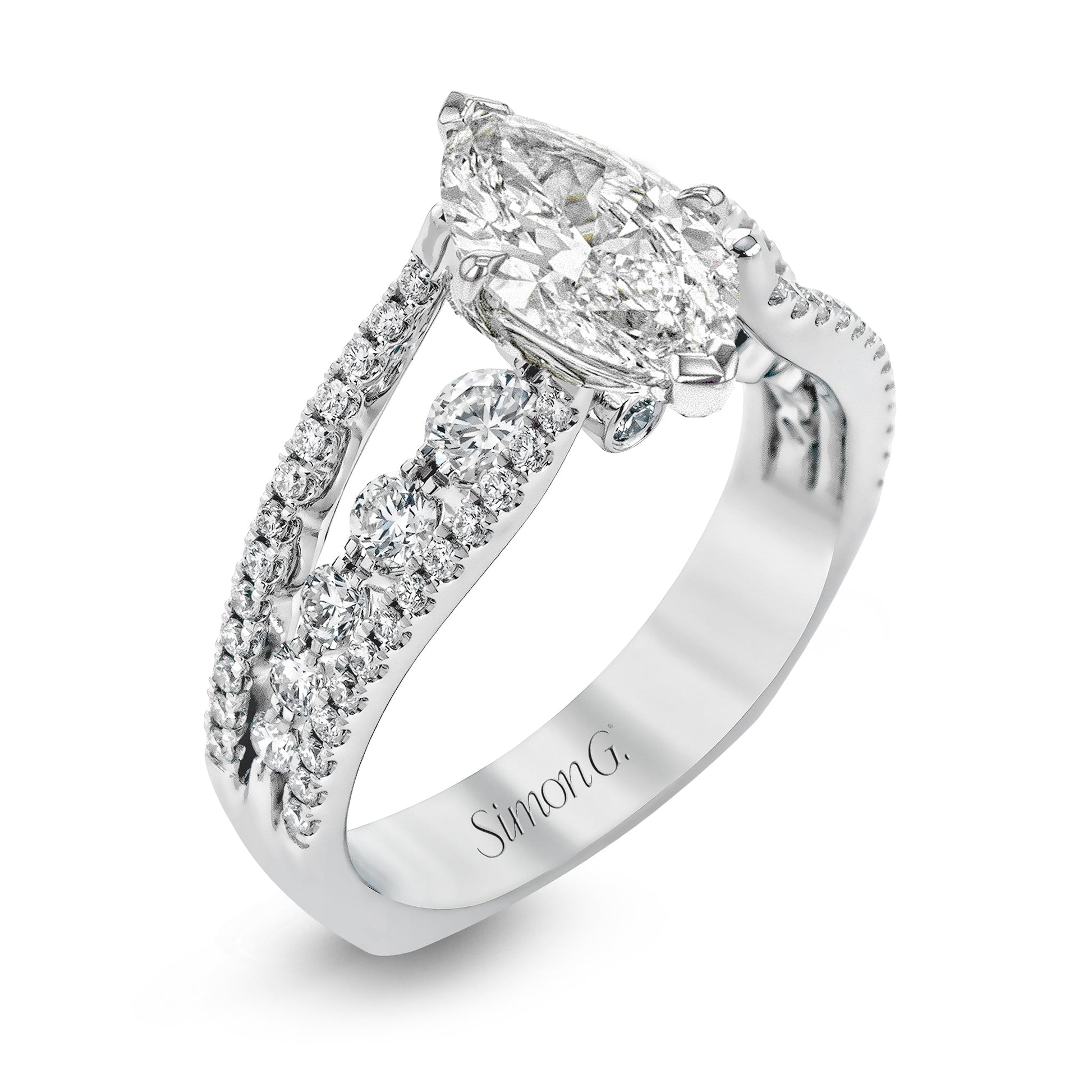 marquise-cut-split-shank-engagement-ring-in-18k-gold-with-diamonds