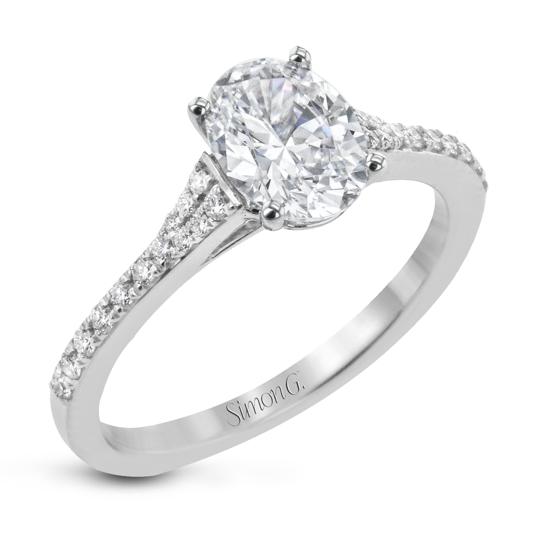 oval-cut-engagement-ring-in-18k-gold-with-diamonds