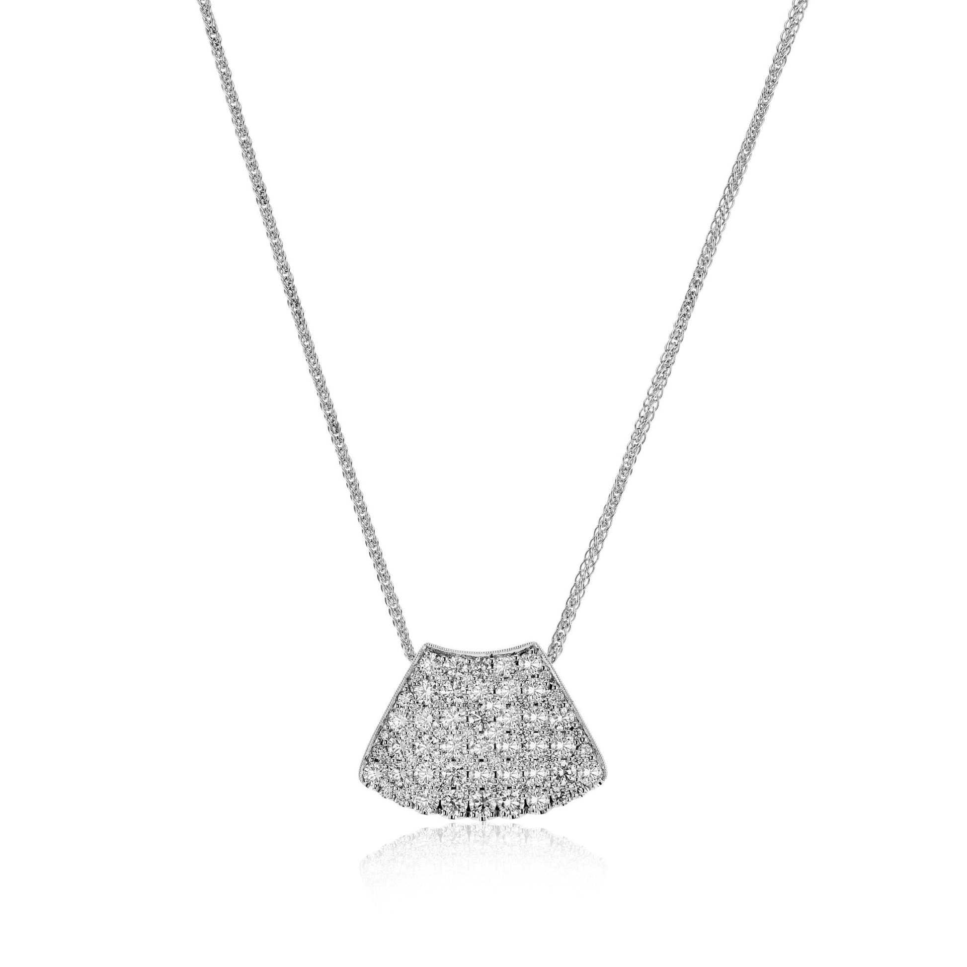 Pendant Necklace in 18k Gold with Diamonds