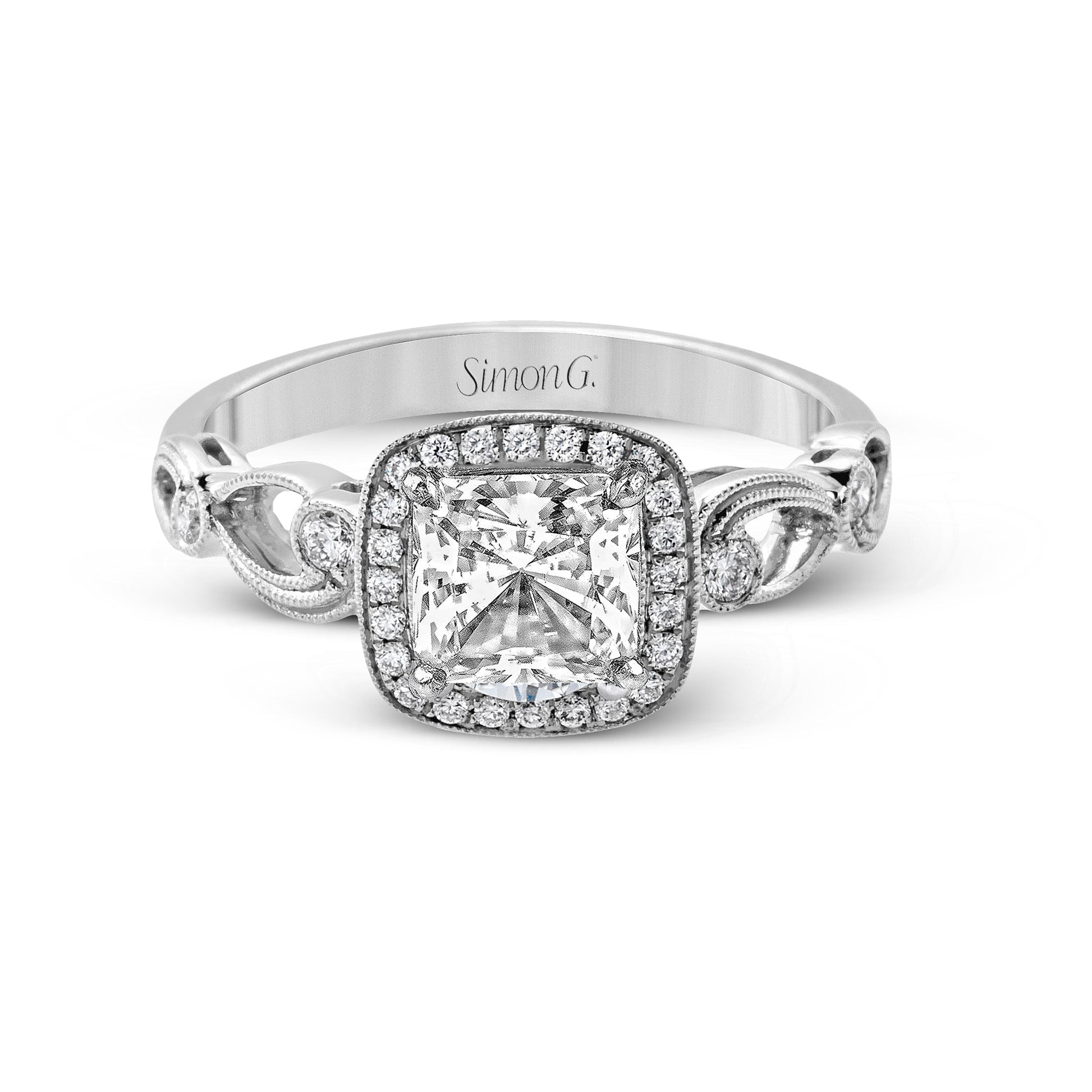 princess-cut-halo-engagement-ring-in-18k-gold-with-diamonds