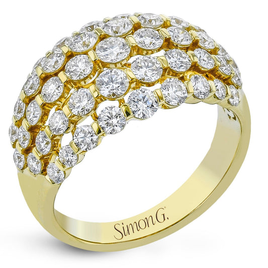 Fashion Ring in 18k Gold with Diamonds
