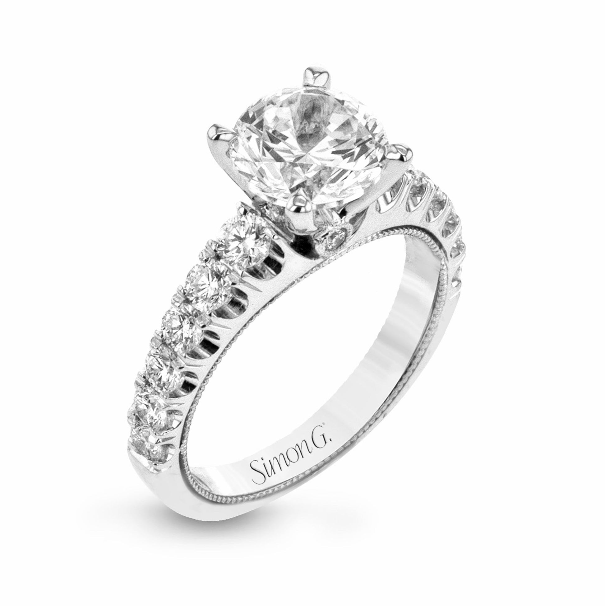round-cut-engagement-ring-in-18k-gold-with-diamonds