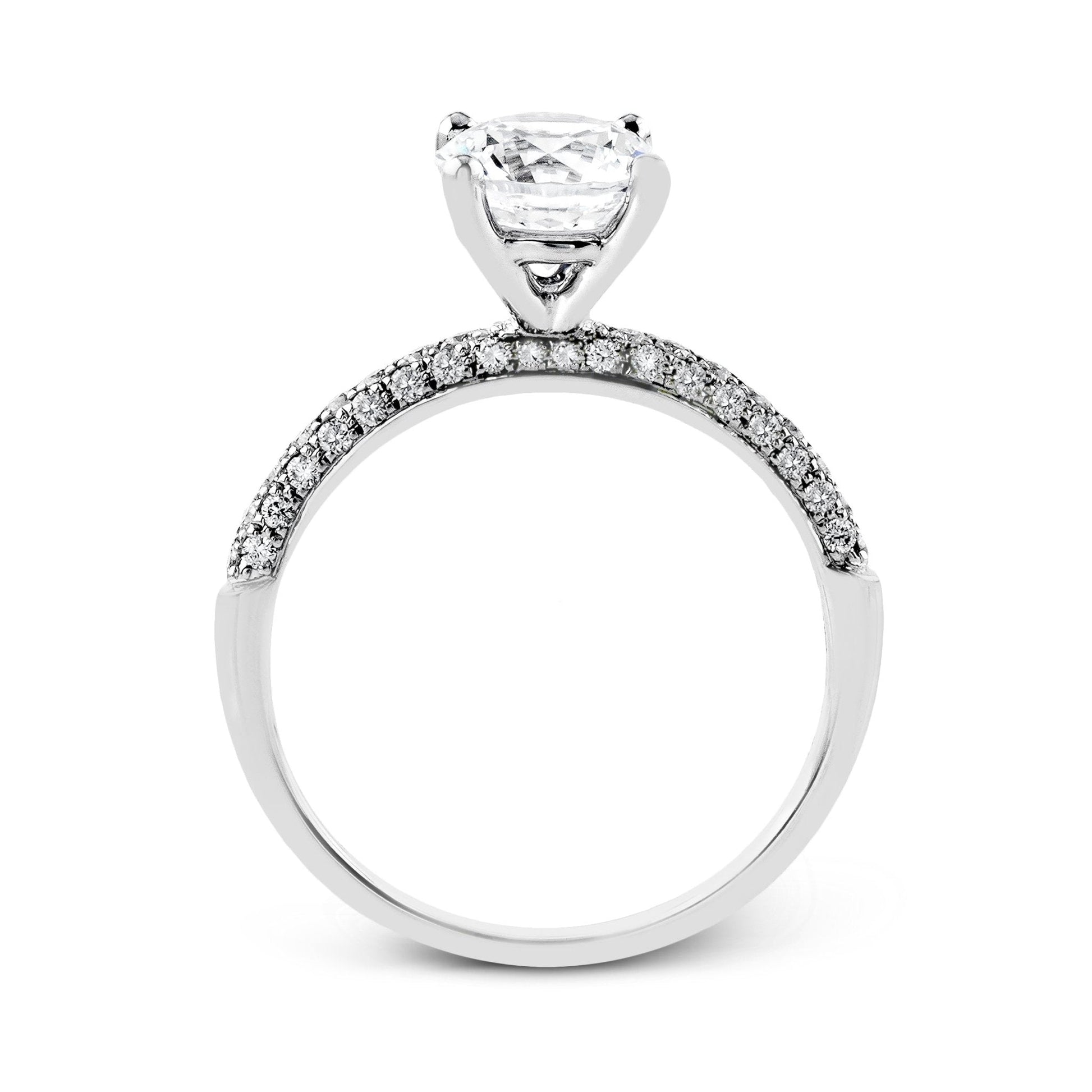 round-cut-engagement-ring-in-18k-gold-with-diamonds