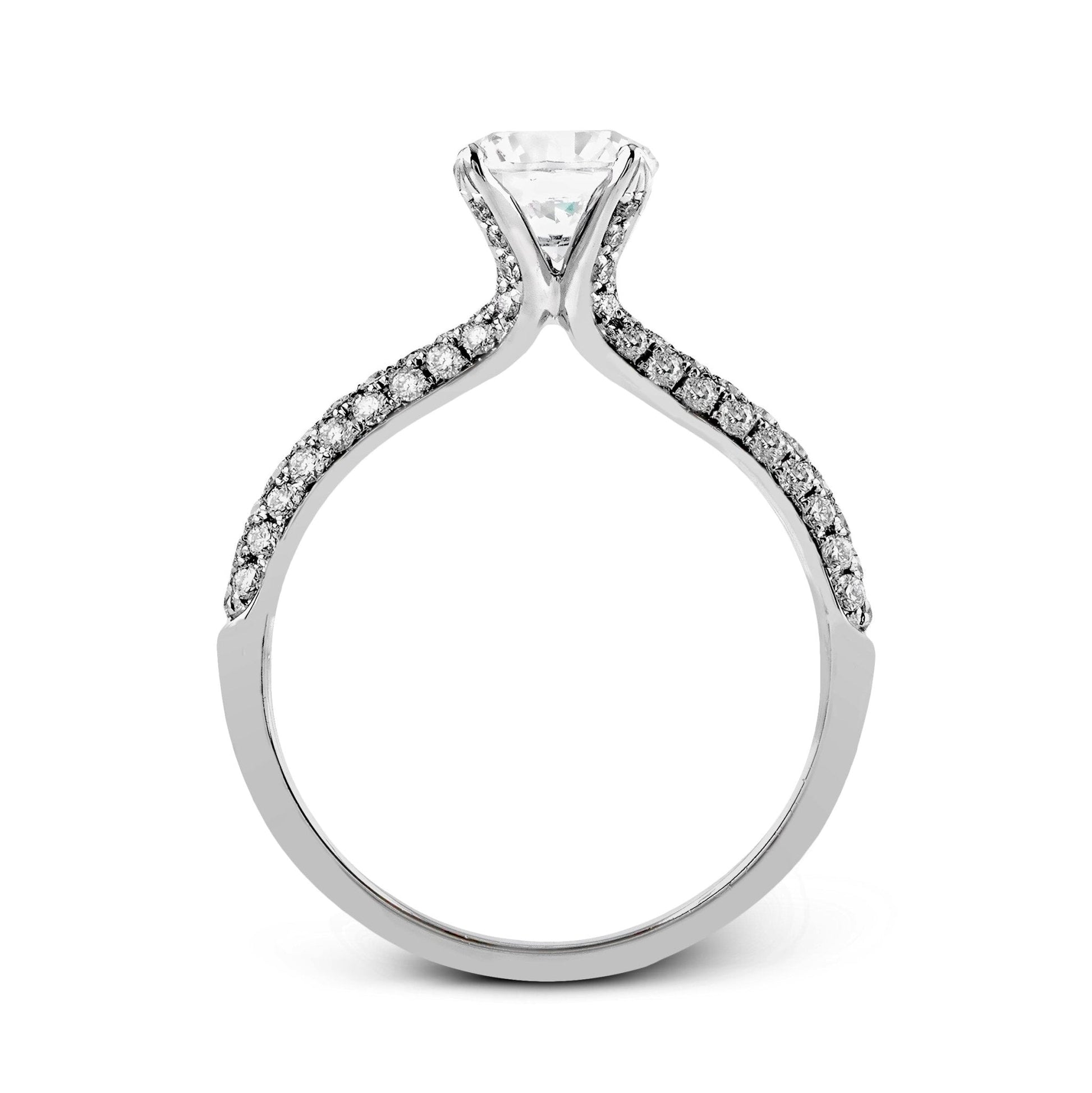 round-cut-engagement-ring-in-18k-gold-with-diamonds
