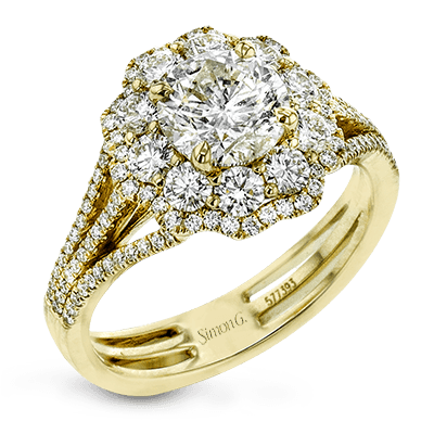 round-cut-halo-engagement-ring-in-18k-gold-with-diamonds