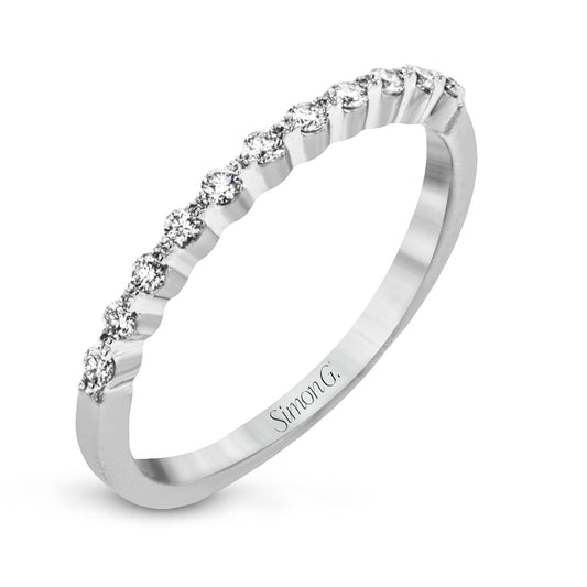 Wedding Band in 18k Gold with Diamonds