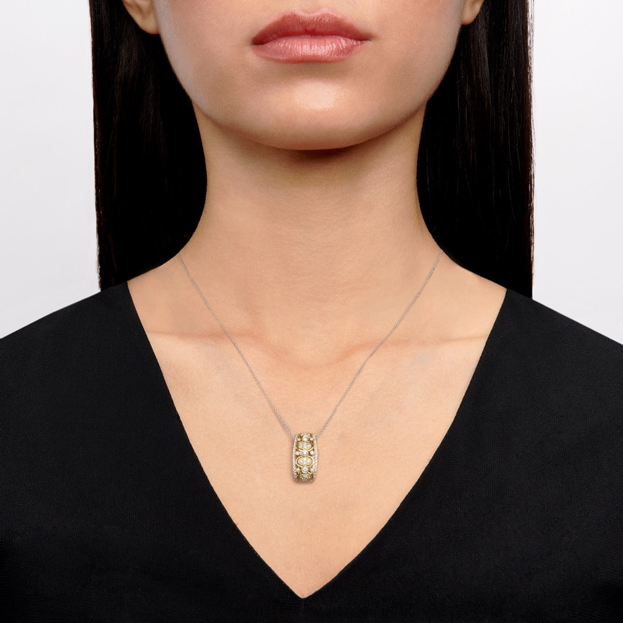 Pendant Necklace in 18k Gold with Diamonds LP4649