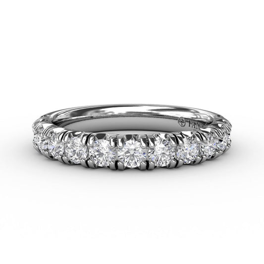 fana-chunky-modern-pave-anniversary-band-w6108