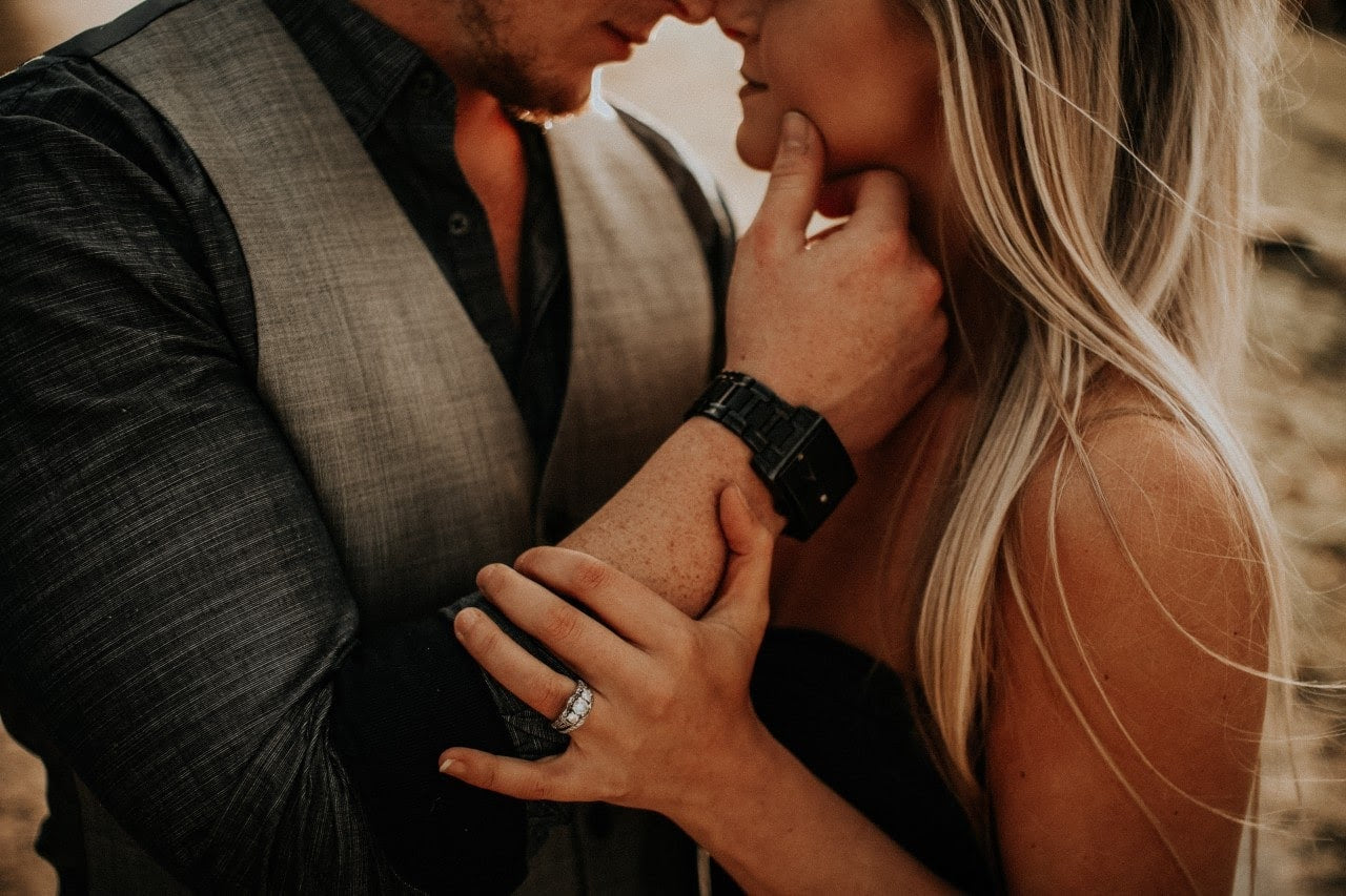 PLATINUM OR WHITE GOLD: WHICH METAL IS THE BEST MATCH FOR YOUR ENGAGEMENT RING?