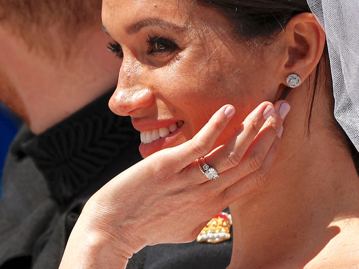 TOP CELEBRITIES WHO LOVE JEWELRY
