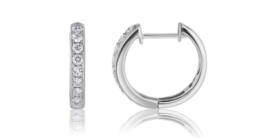 What Makes Huggies Earrings the Ultimate Minimalist Jewelry Staple