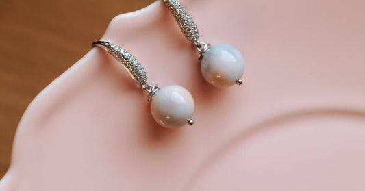 How to Style Drop Earrings for Weddings, Parties & Everyday Wear