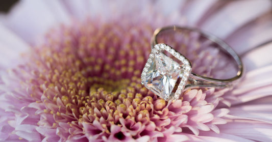 Which Halo Engagement Ring Design Offers the Most Timeless Look?