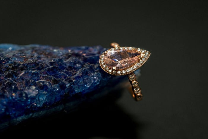 ESSENTIAL STEPS TO KEEP YOUR LUXURY JEWELRY  COLLECTION MAINTAINED
