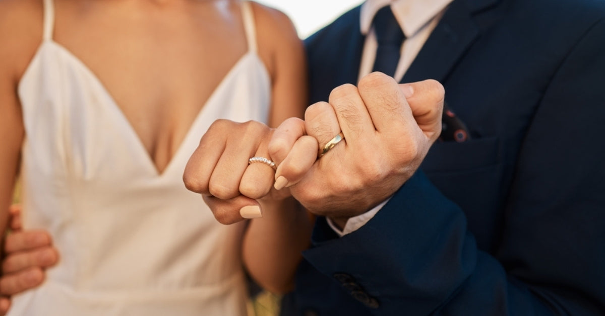 How to Choose the Perfect Promise Ring: A Complete 2025 Buyer’s Guide
