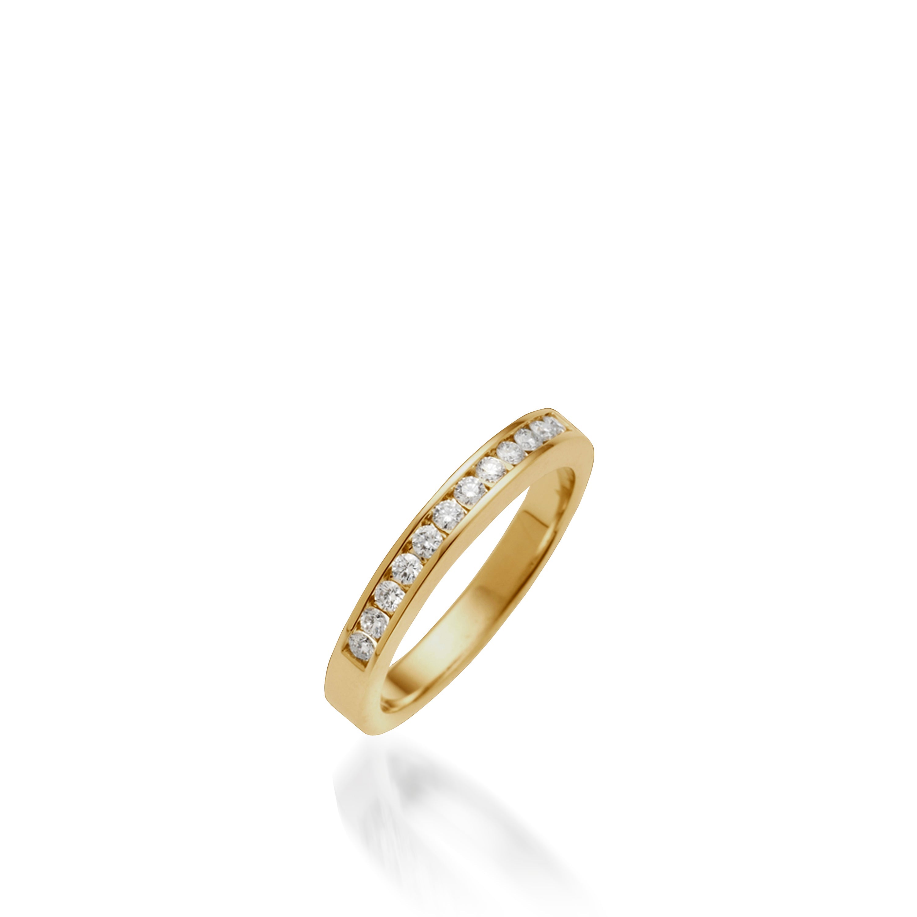 Delicia Solitaire Yellow Gold Engagement Ring