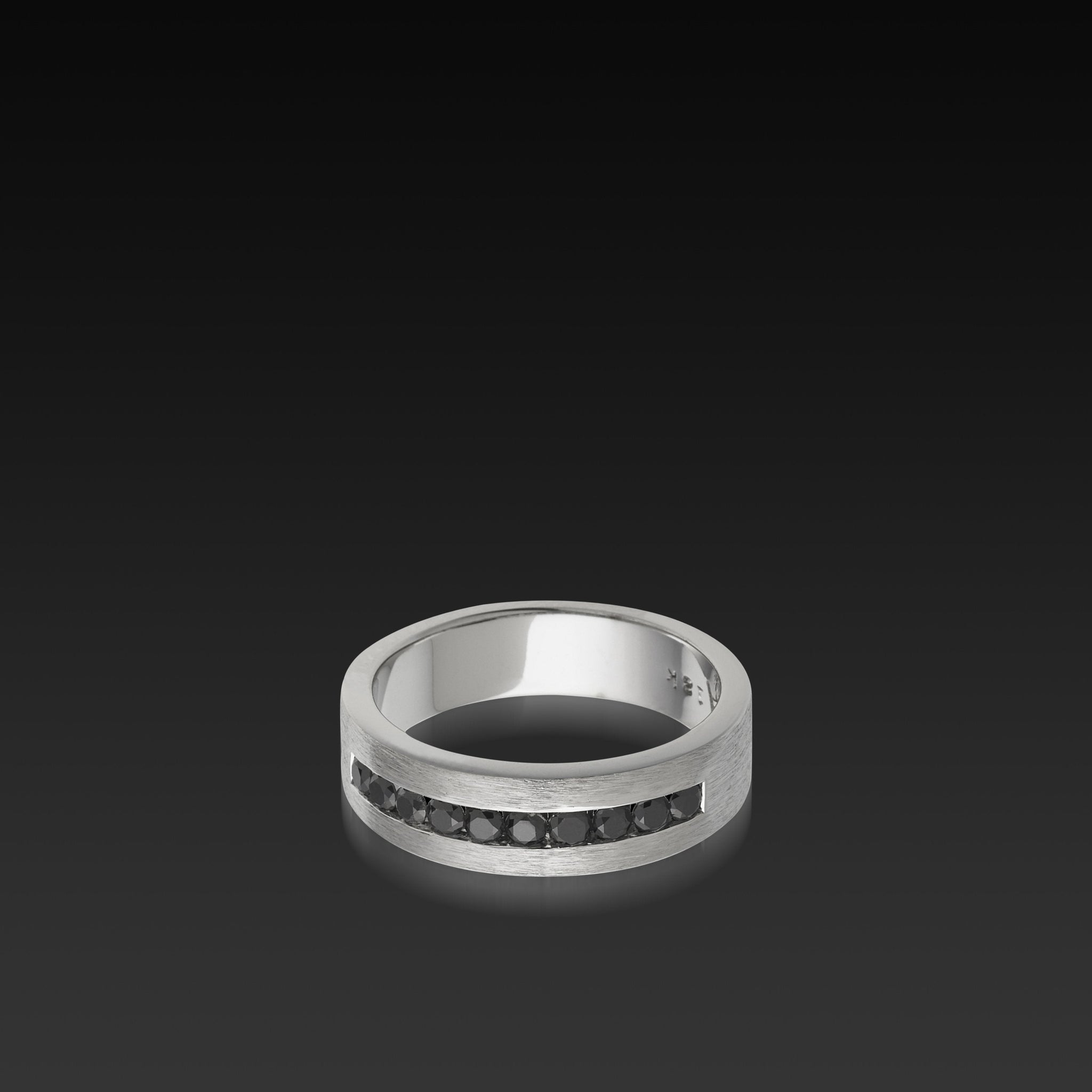 Delicia Black Diamond Band