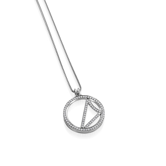 Essence Iconic Round Diamond Pendant