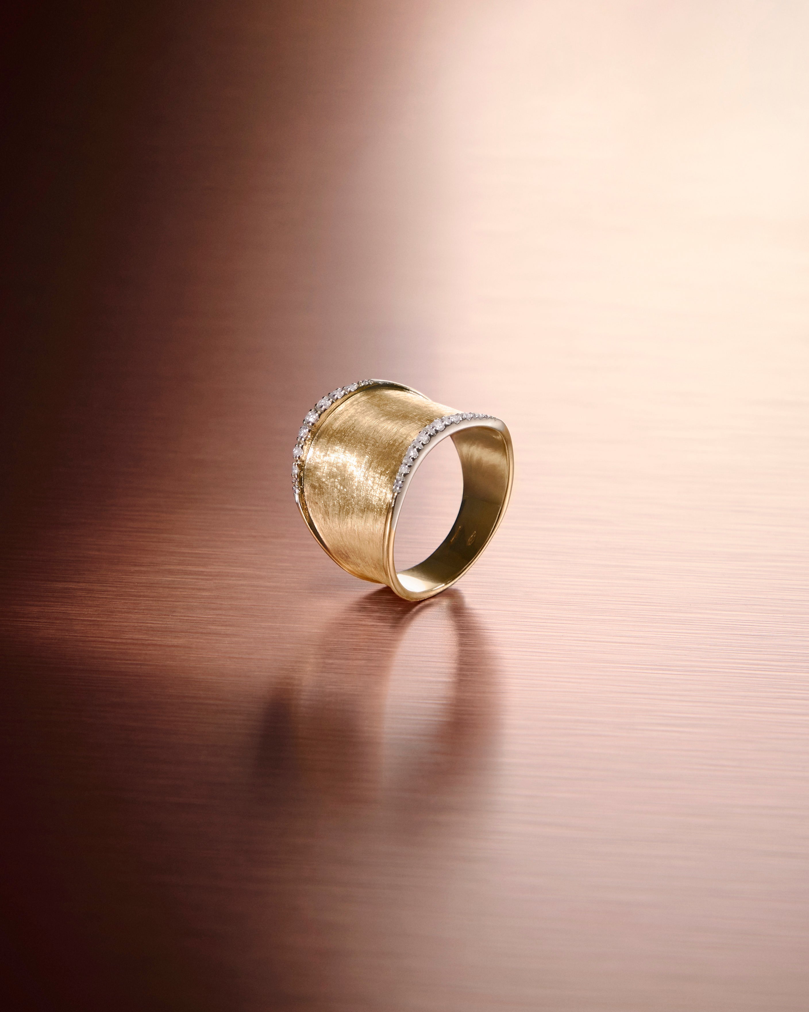 Diamond band ring, large