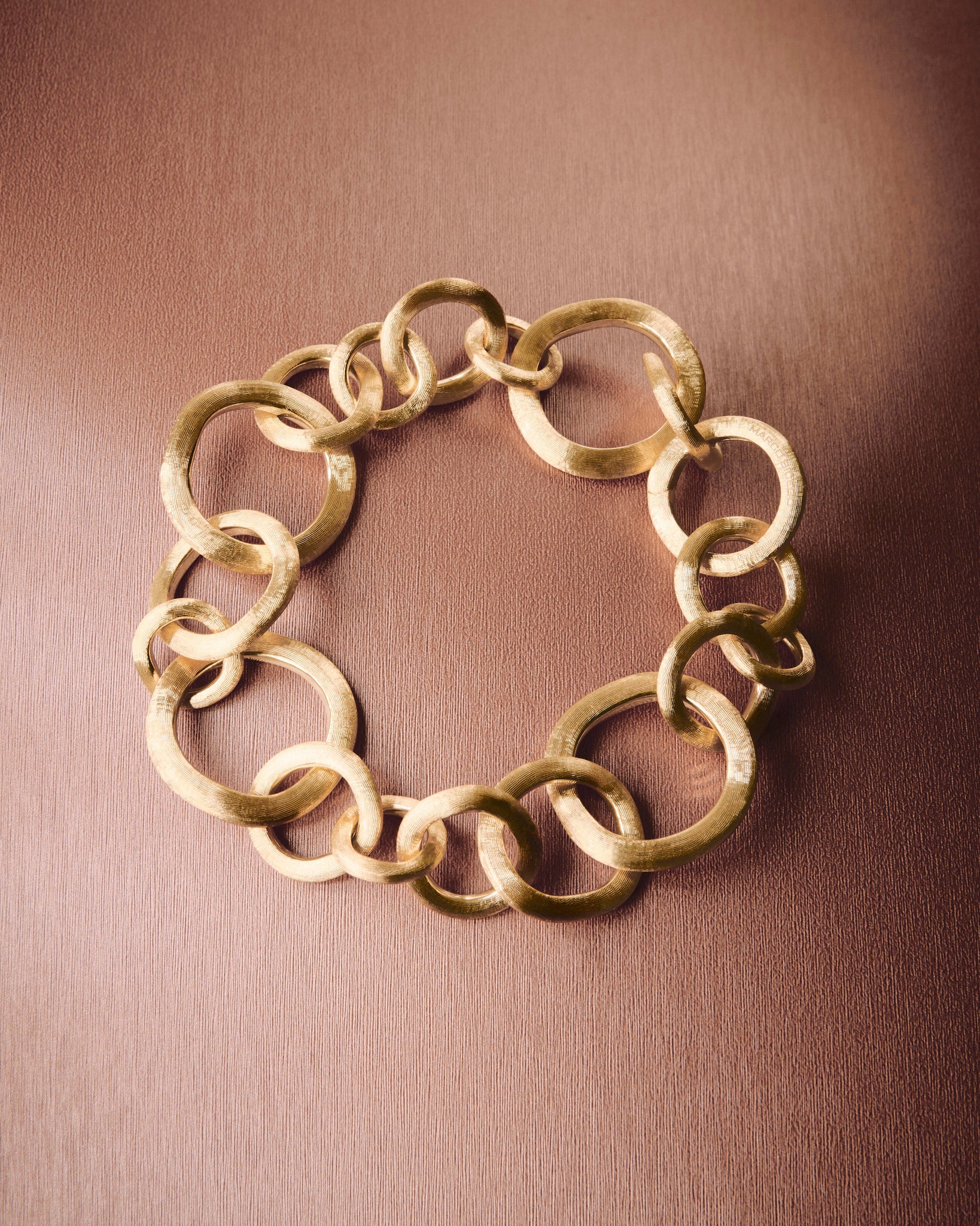 Yellow gold link bracelet