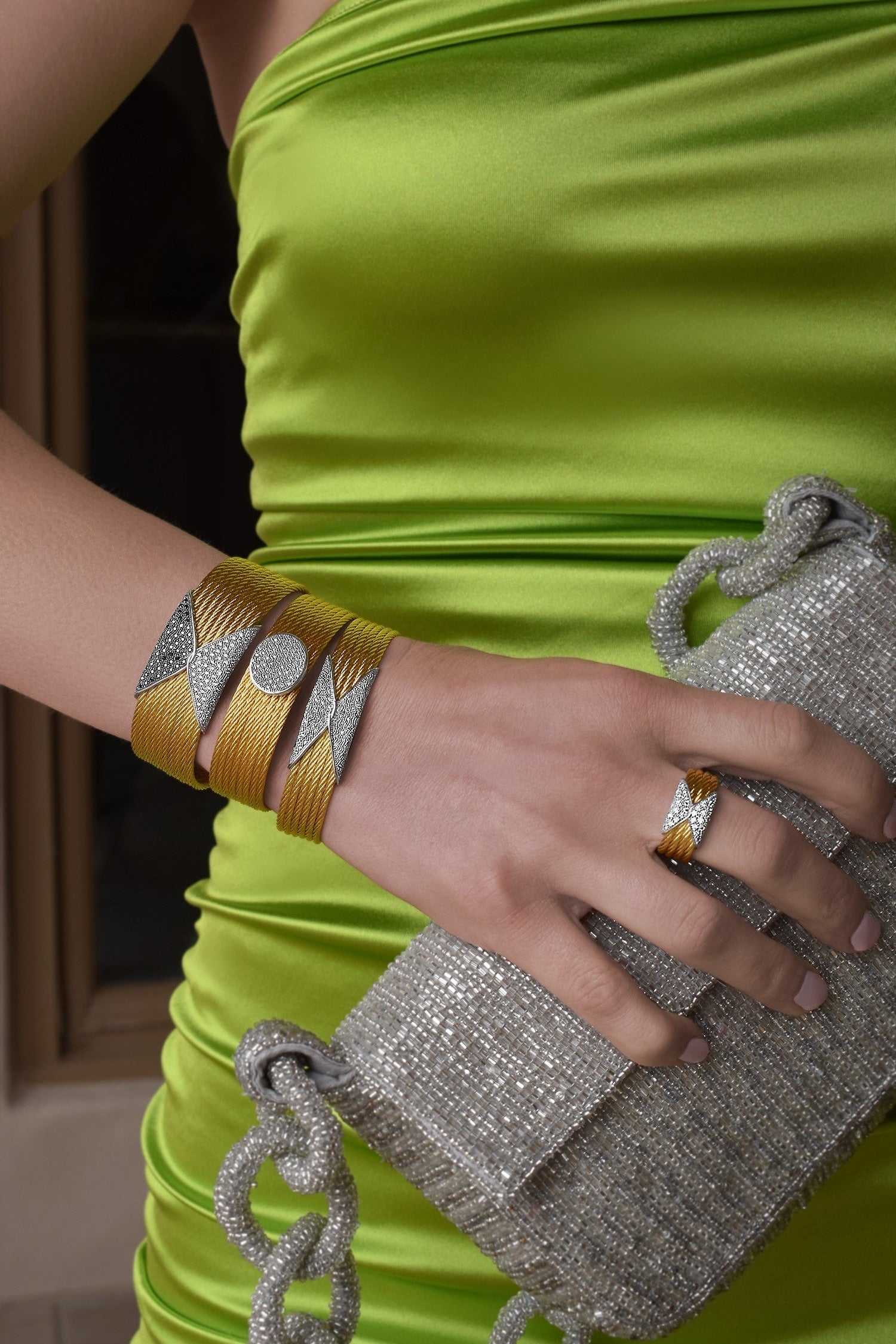 Alor 10-Row Hourglass Bracelet