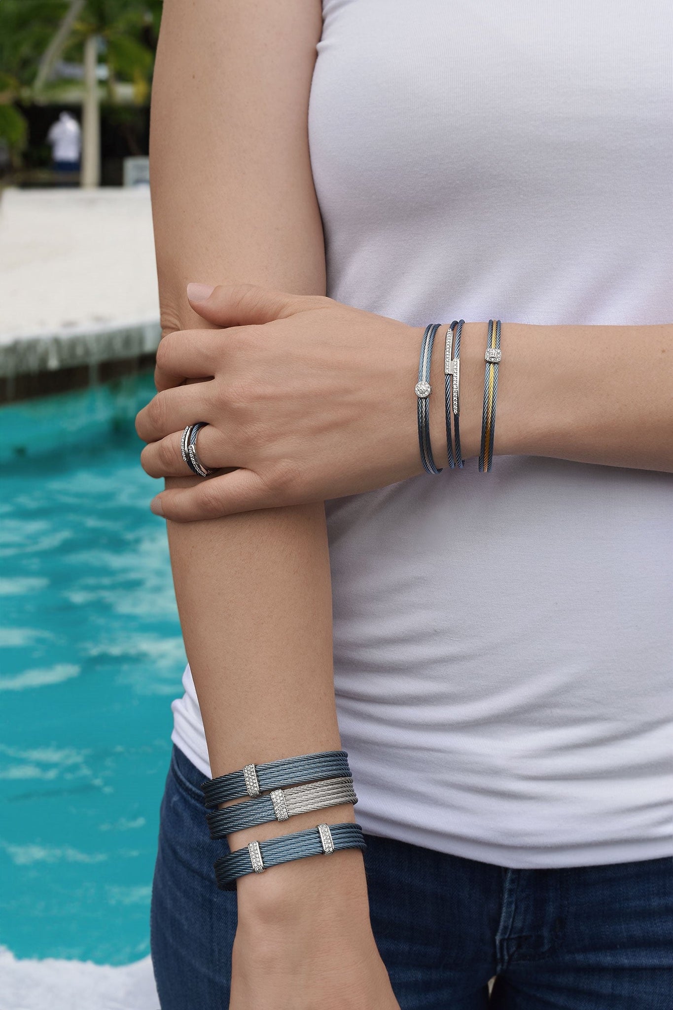 Alor Dual Channel Bar Ring