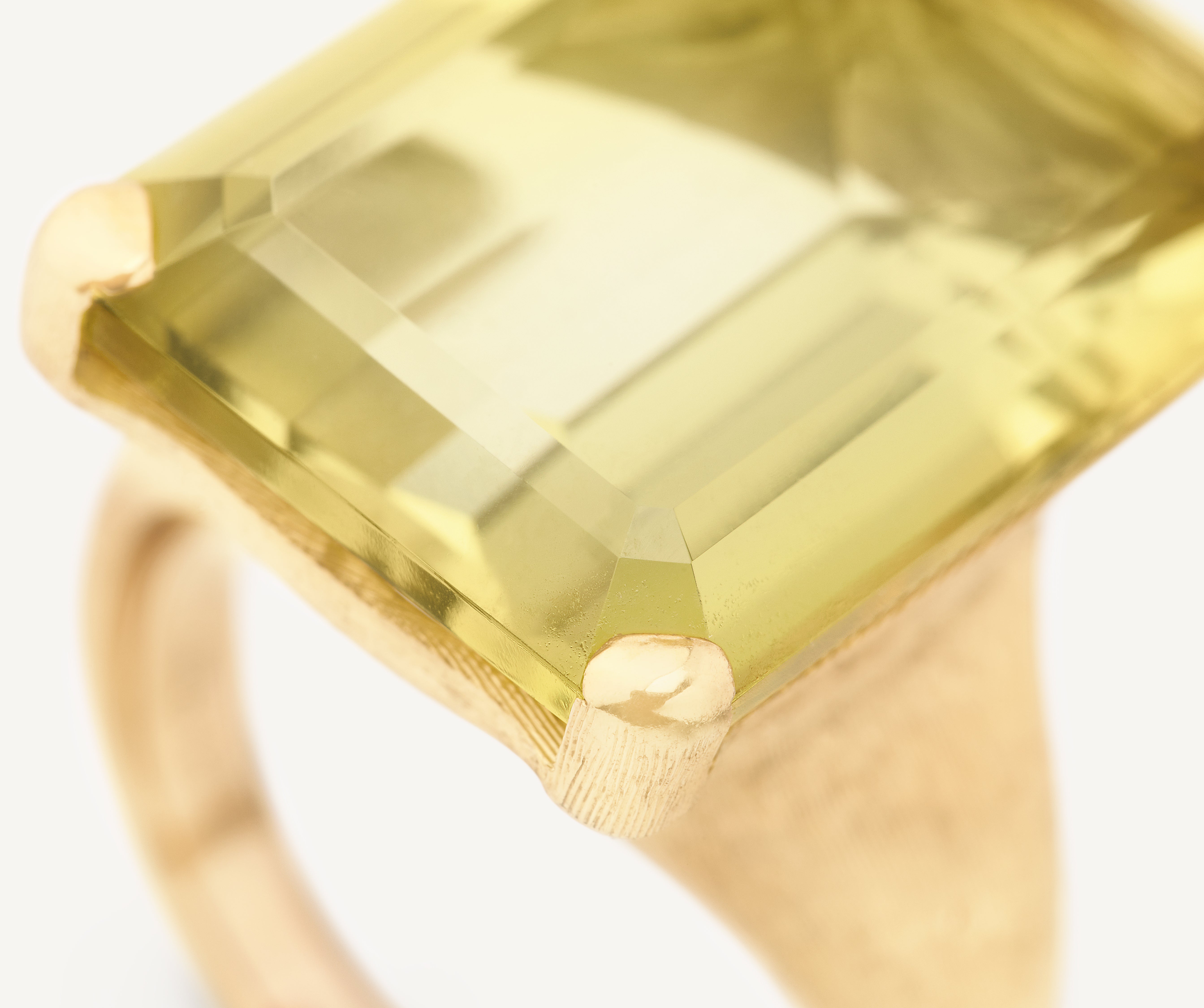 18K Yellow Gold Lemon Quartz Cocktail Ring