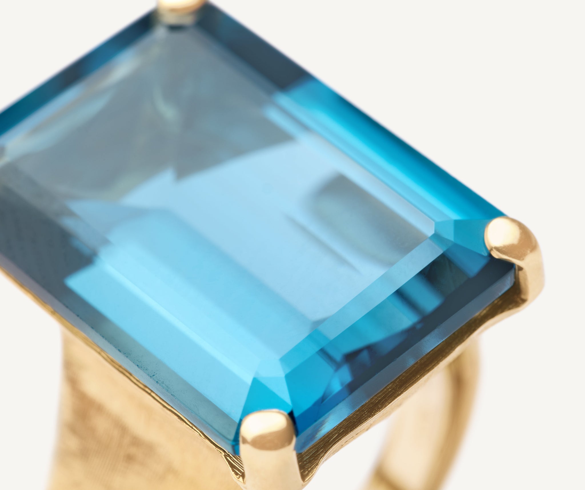 18K Yellow Gold London Topaz Cocktail Ring